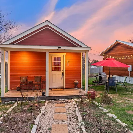 Hr Cabin 1 - The Red Cabin Villa